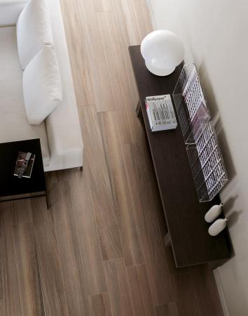 Florim Creative Design Wooden Tile Walnut Naturale Boden-und Wandfliese 26,5x180 cm
