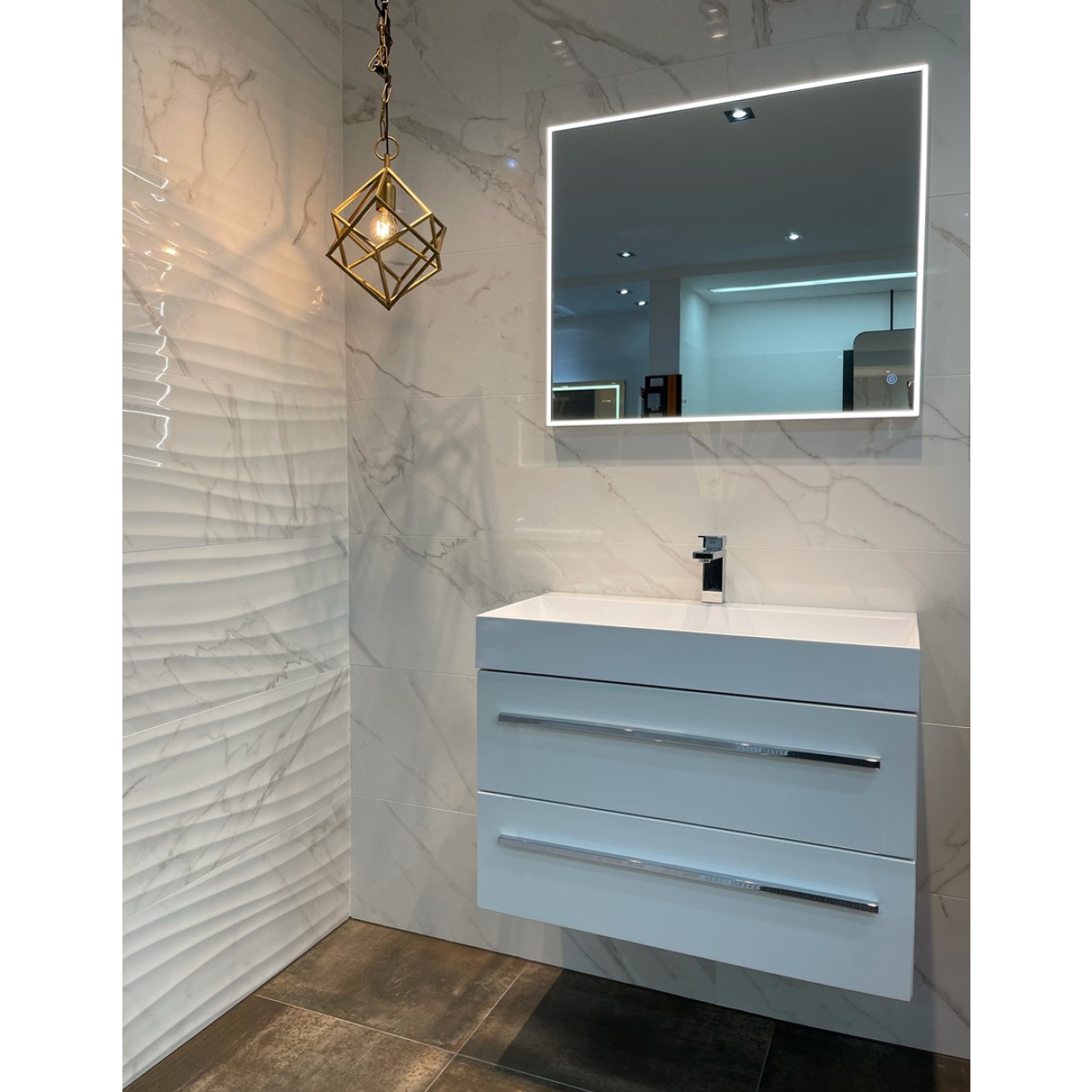 Love Tiles Precious Calacatta Shine Wandfliese 35x70 cm