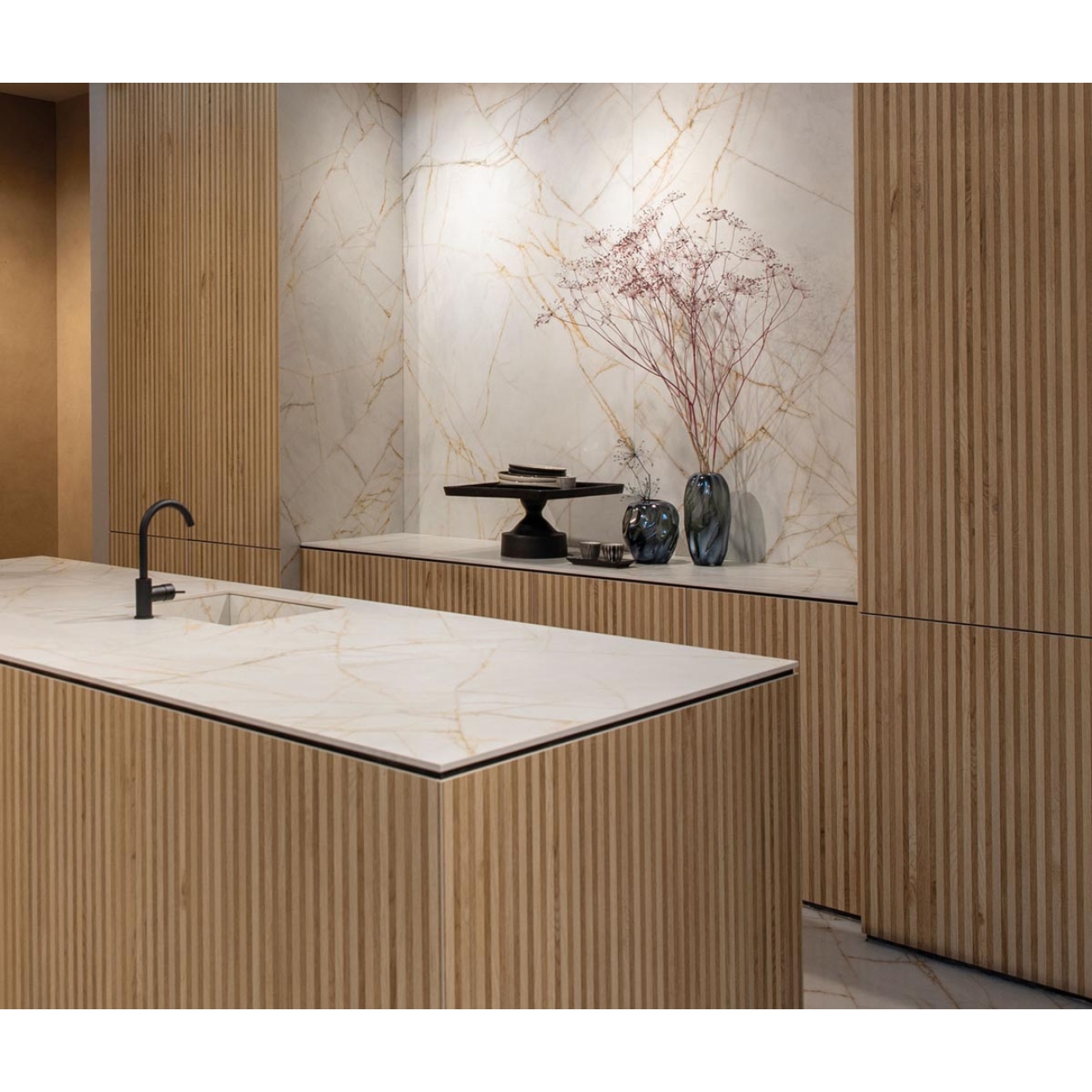 Flaviker Supreme Hedonism Golden Spider LUX 3D Boden- und Wandfliese 120x120 cm