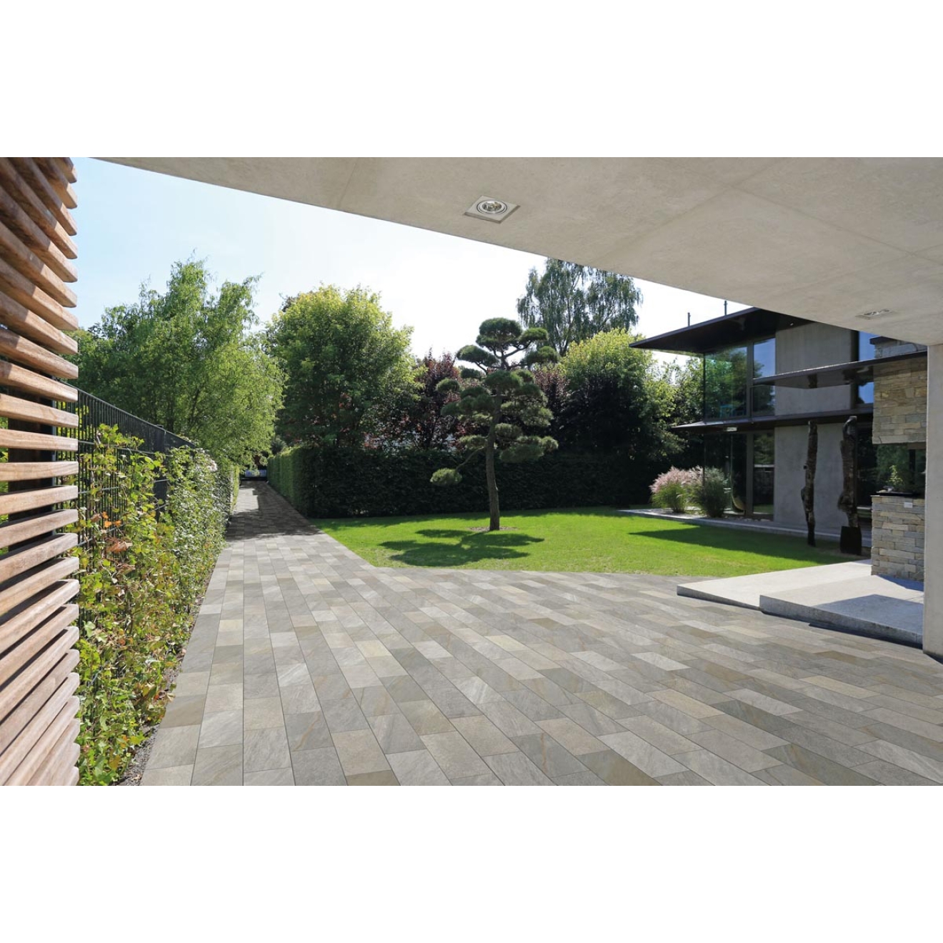 Keope Midlake Quartzgrey Boden- und Wandfliese Strukturiert (R11) 22,5x45,3 cm