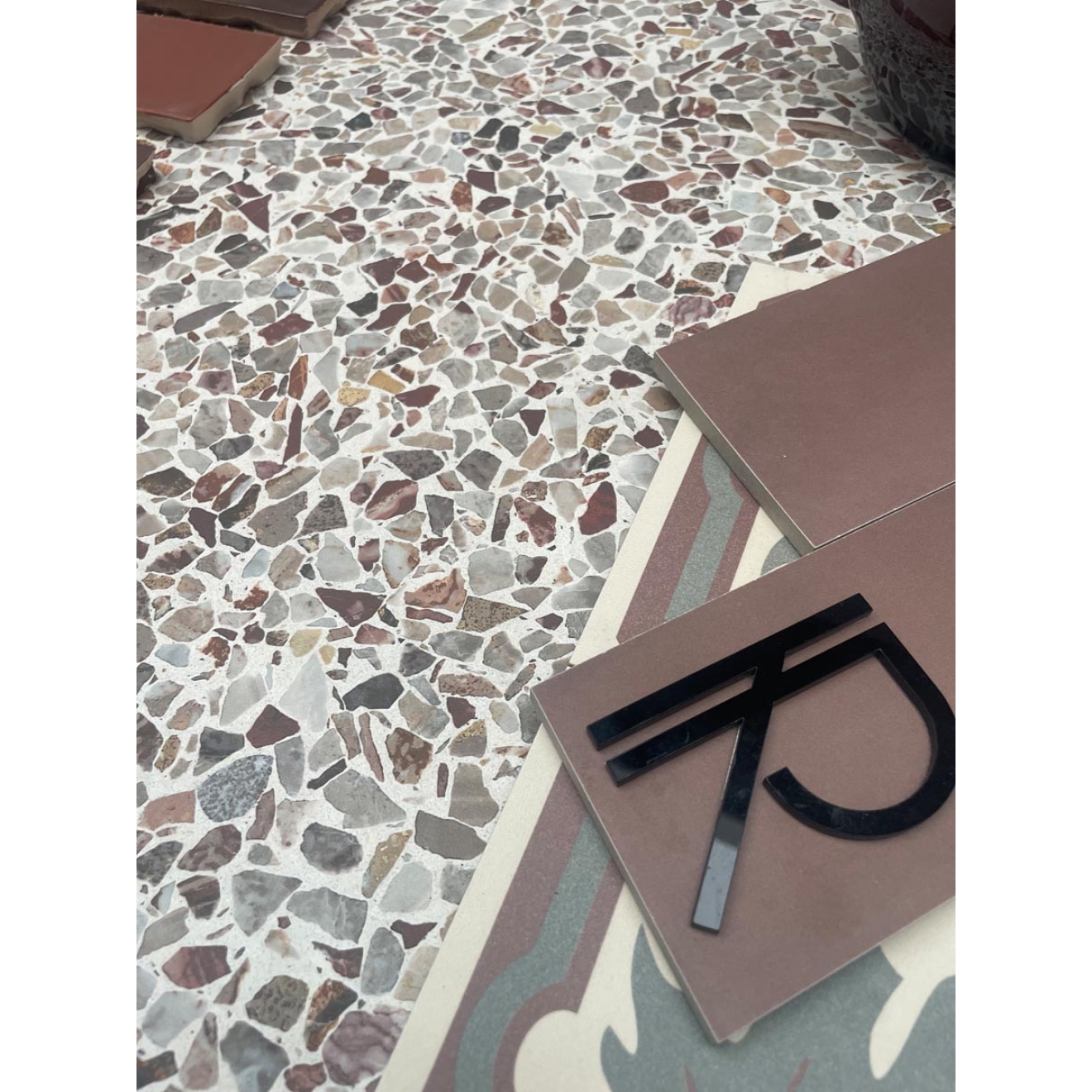 Revoir Paris Re-Bel Cuivre matt Boden- und Wandfliese 100x100 cm