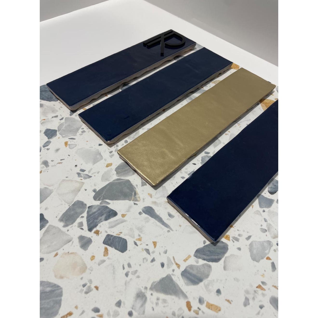 Revoir Paris Re-Bel Or matt Boden- und Wandfliese 100x100 cm