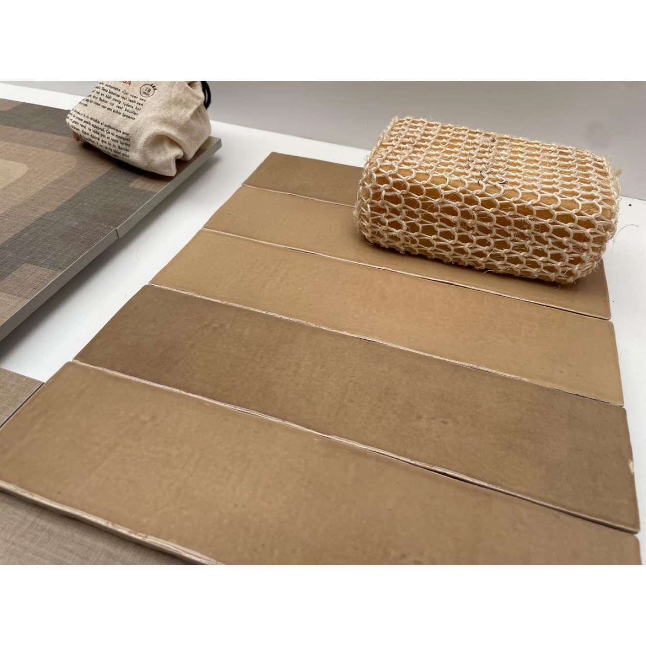 Revoir Paris Studio Amande glänzend Wandfliese 6,2x25 cm