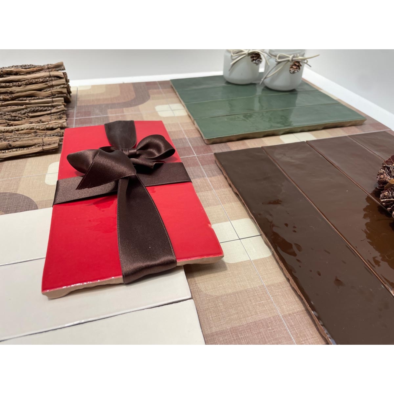 Revoir Paris Studio Carmin glänzend Wandfliese 6,2x25 cm