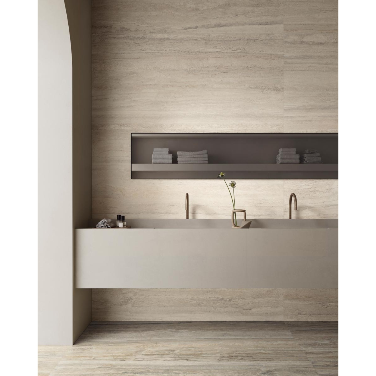 Fliese Sant Agostino Invictus in der Farbe Beige verlegt an einem Waschbecken