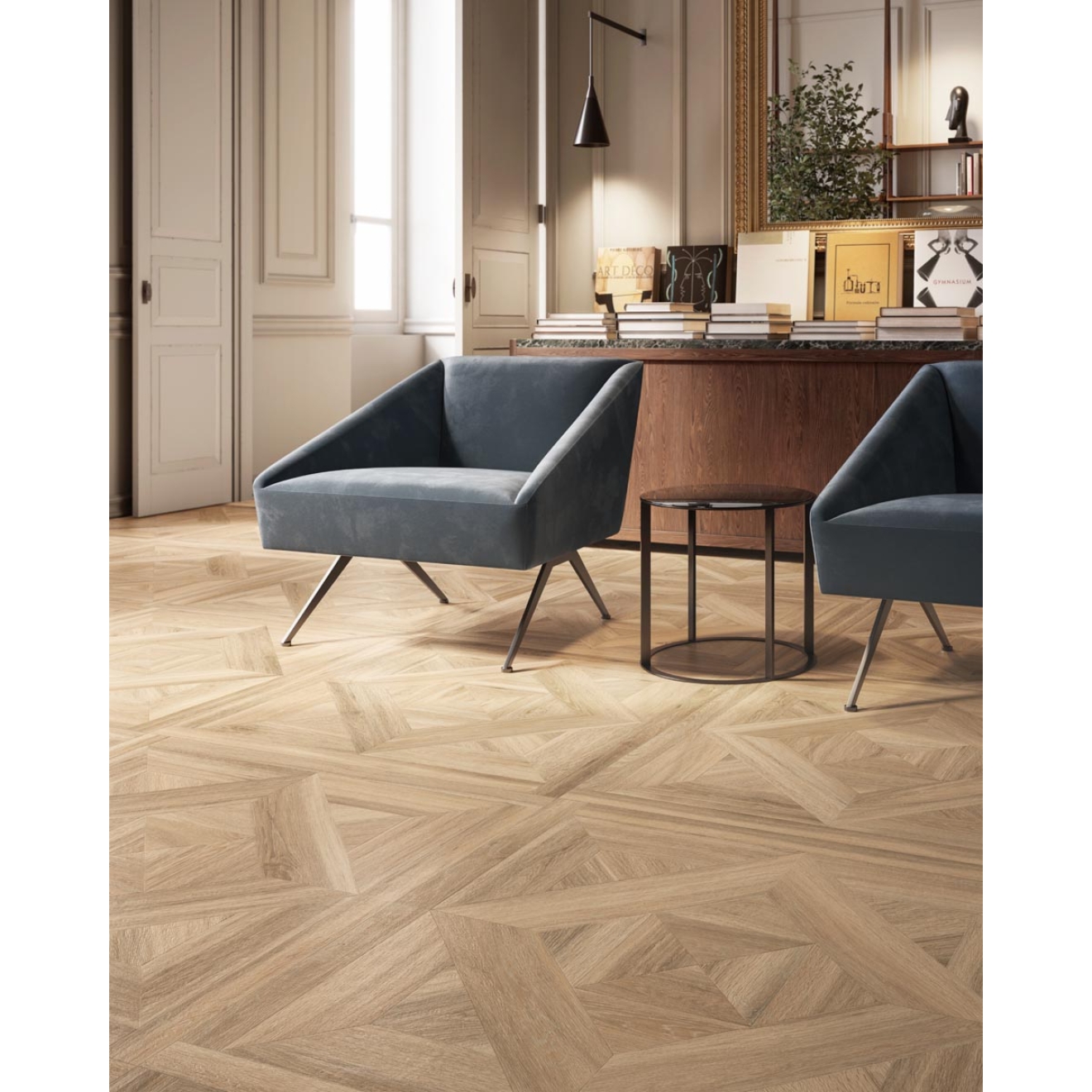 Fliese Sant Agostino Ricordi in der Farbe Glam 1 verlegt unter zwei Sesseln