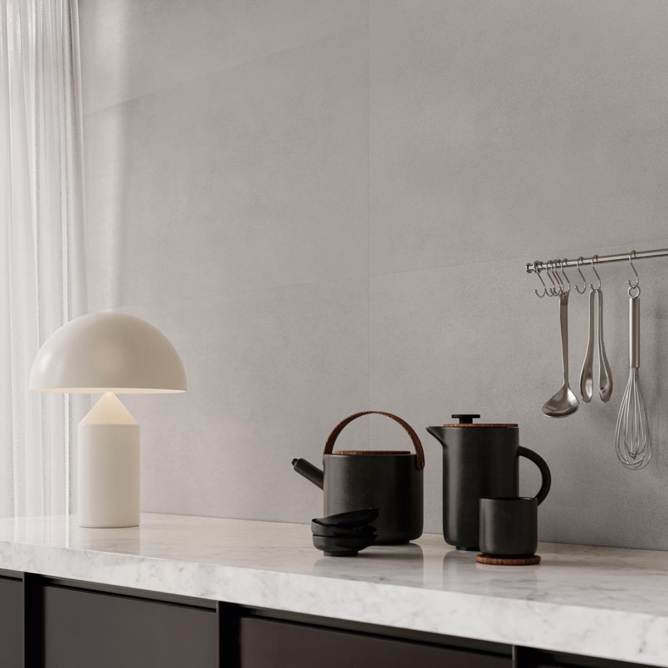 Fliese Sant Agostino Sable in der Farbe Pearl verlegt hinter einer Küchenzeile