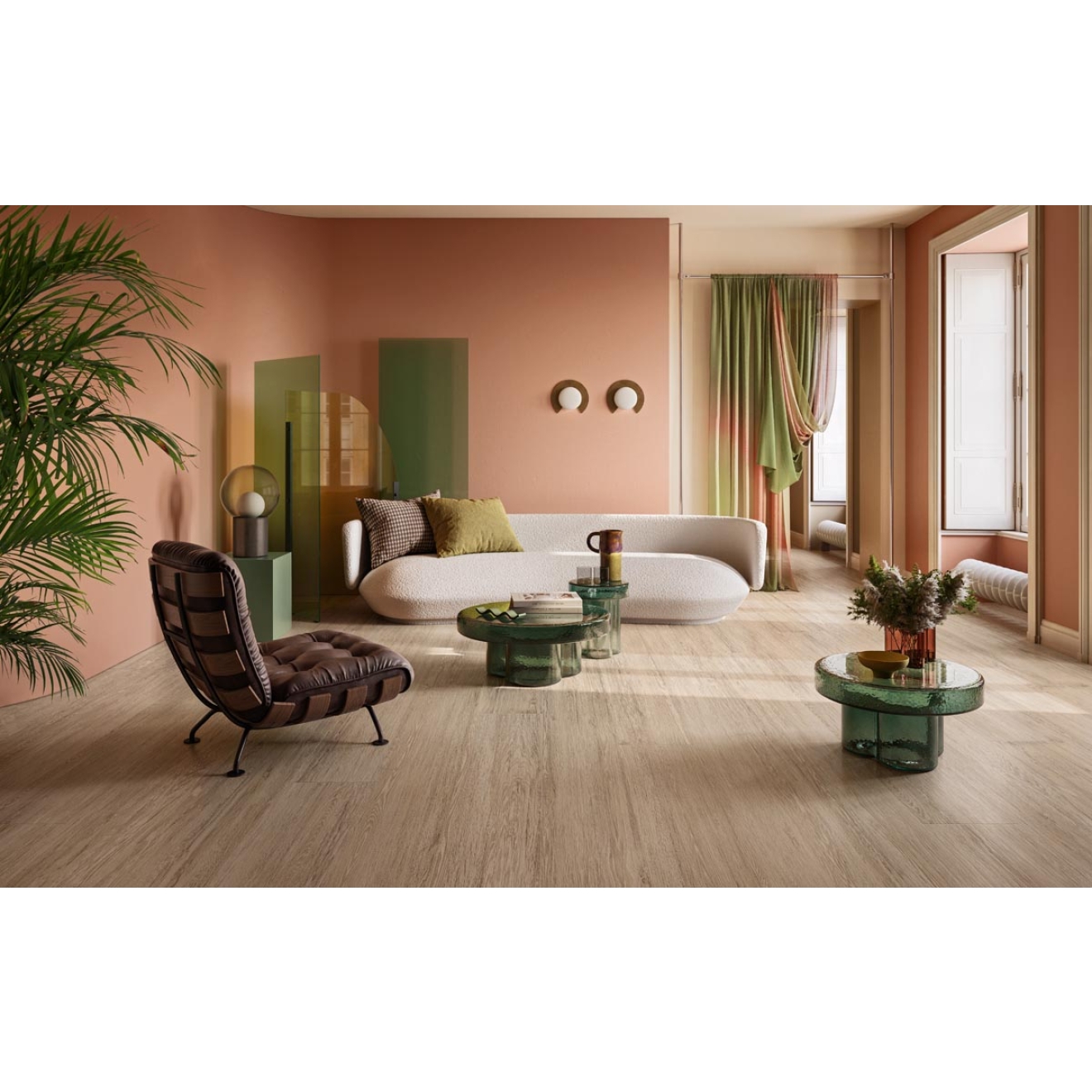 Fliese Sant Agostino Sunwood in der Farbe Almond verlegt in einem Wohnzimmer