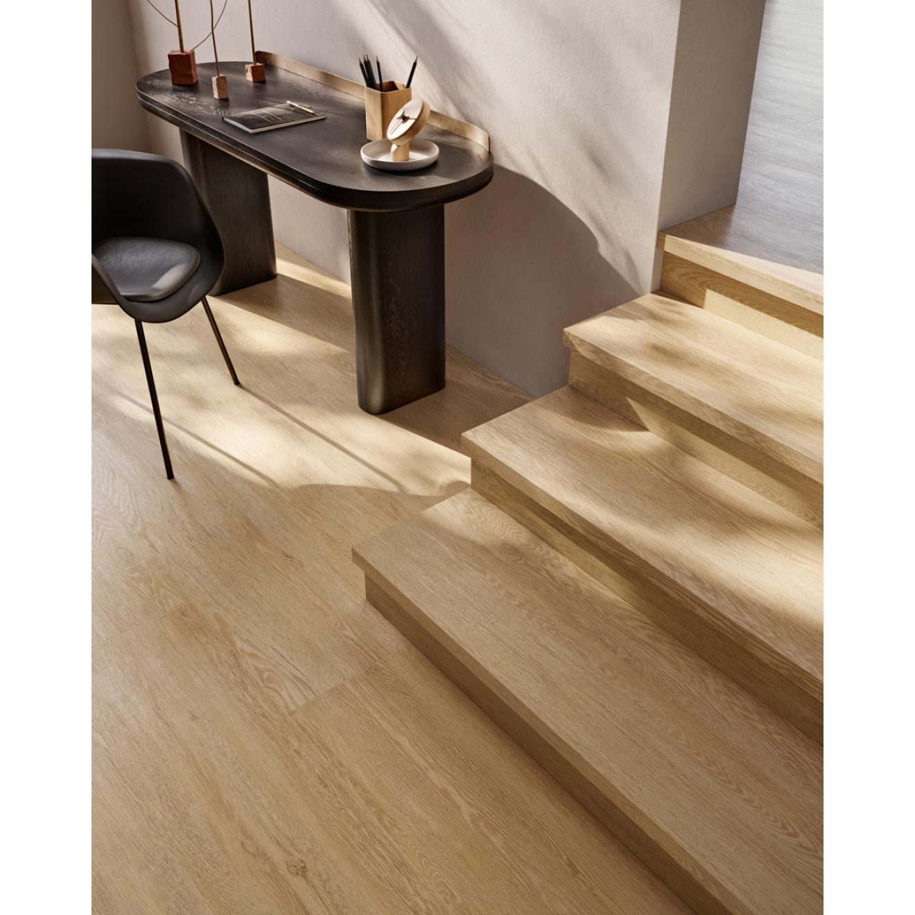 Fliese Sant Agostino Sunwood in der Farbe Natural verlegt auf einer Treppe