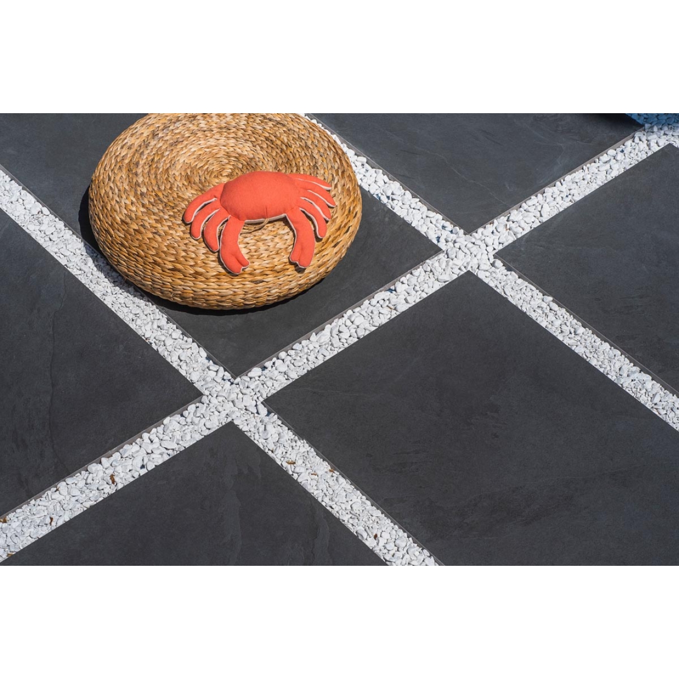 Terrassenplatte Sant Agostino Unionstone in der Farbe Mustang verlegt auf einer Terrasse