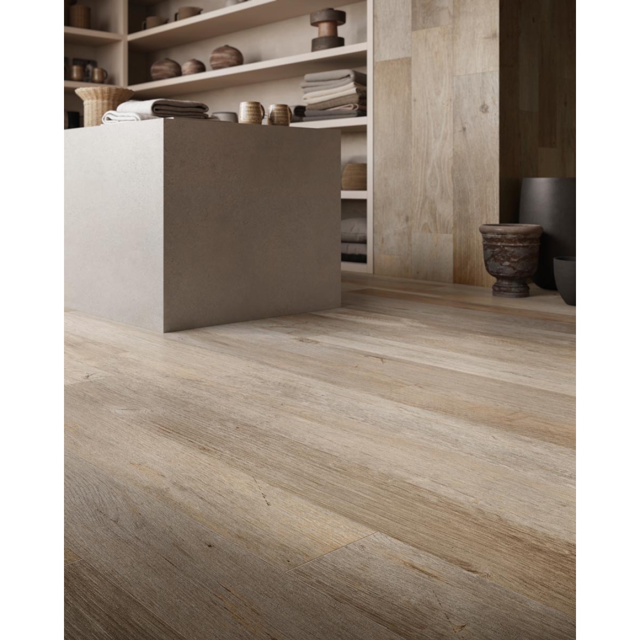 Fliese Sant Agostino Yorkwood in der Farbe Walnut verlegt unter einem Ausstellungstisch