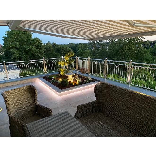 Schlüter LIPROTEC 15 beleuchtete Treppenstufe bis 150cm Alu edelstahl gebürstet eloxiert