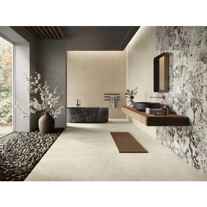 Fliese Cotto d'Este Legend in der Farbe Primal White verlegt in einem Badezimmer