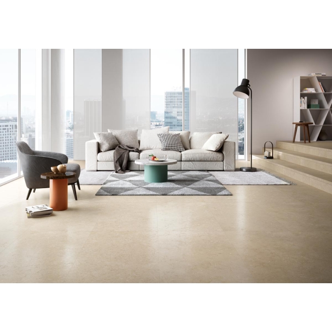 Fliese Cotto d'Este Secret Stone in der Farbe Precious Beige verlegt in einem Wohnzimmer