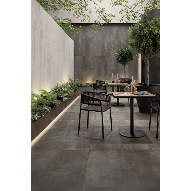 Flaviker Rebel Terrassenplatte Lead 90x90 cm - Stärke: 20 mm