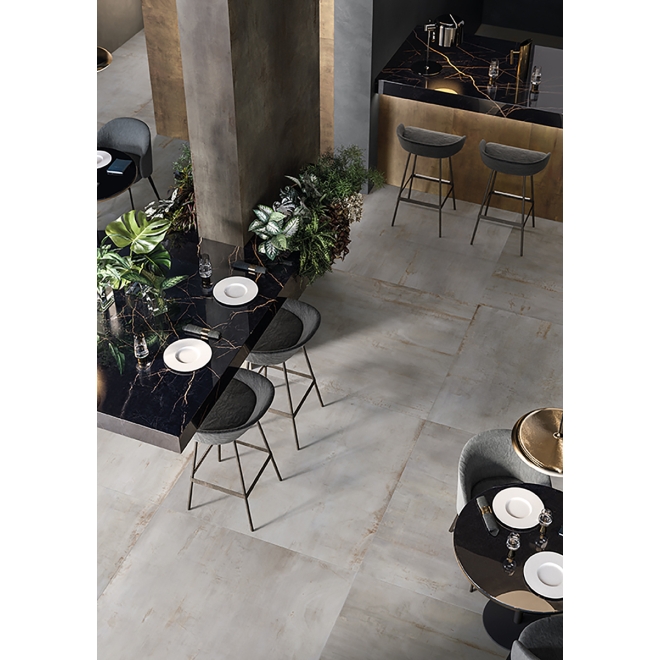 Flaviker Rebel Boden- und Wandfliese Silver 30x60 cm