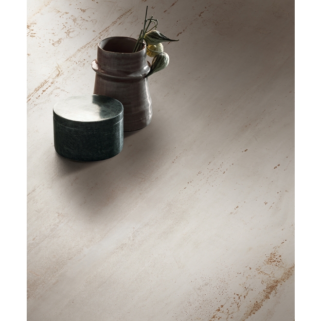 Flaviker Rebel Boden- und Wandfliese White 120x120 cm