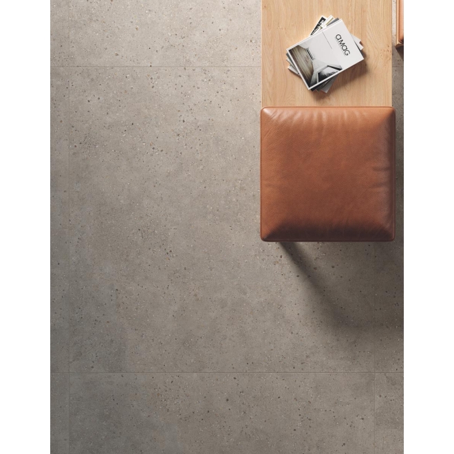 Flaviker Cosmopolitan Vibrant Greige Antislip Terrassenplatte 120x120 cm