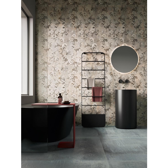 Fliese Sant Agostino Dripart in der Farbe Verdigris verlegt in einem Badezimmer