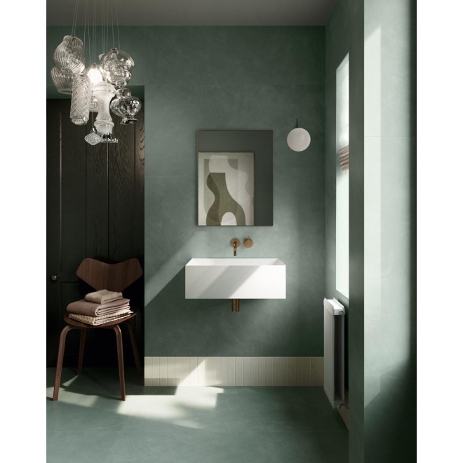 Fliese Sant Agostino Insideart Color in der Farbe Aloe verlegt in einem Badezimmer