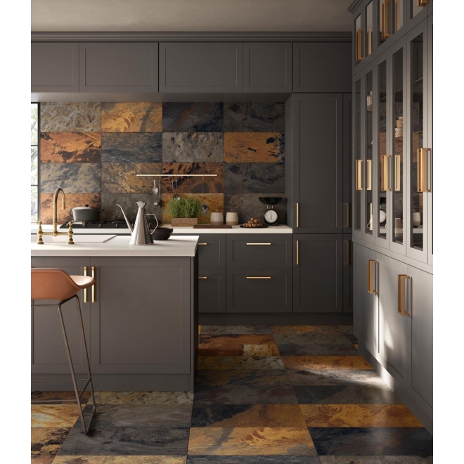 Fliese Sant Agostino Metastone in der Farbe Sunset verlegt in einer Küche