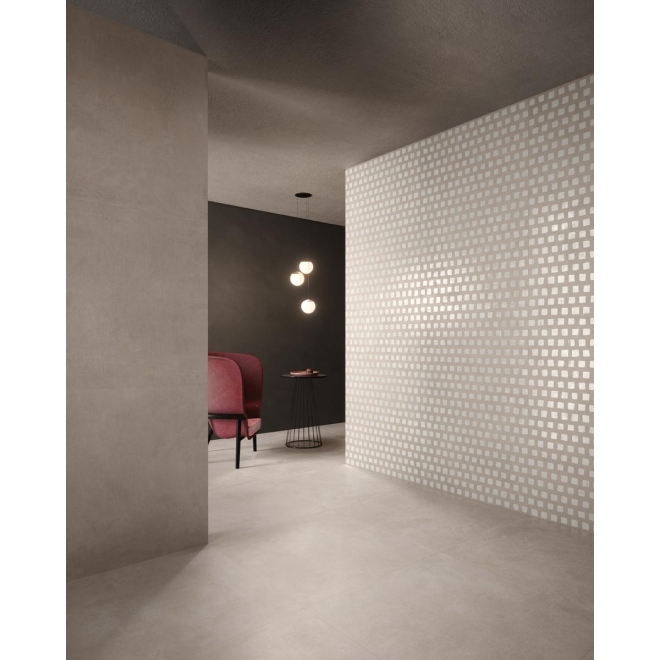 Fliese Sant Agostino Set in der Farbe Gem Pearl verlegt an einer Wand