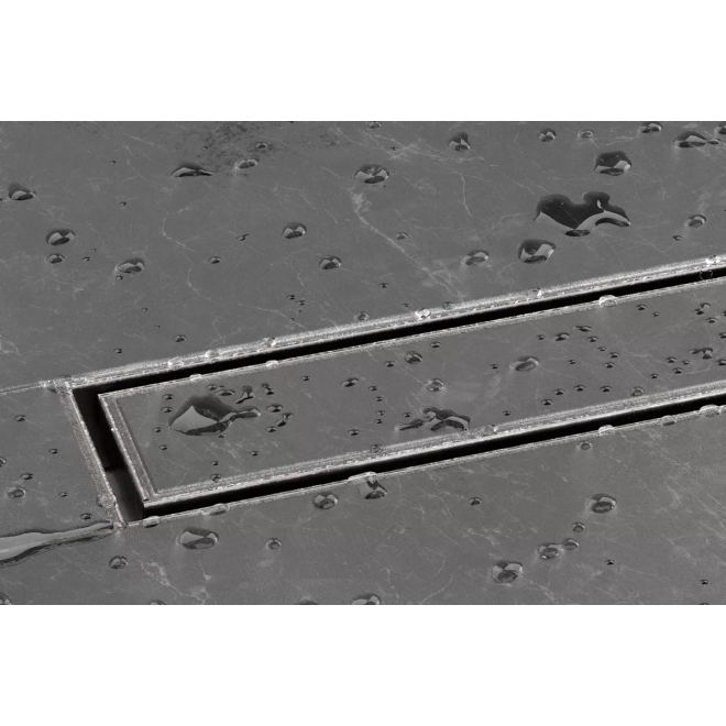 Schlüter KERDI-LINE-TF eingebaut in einer Dusche mit grauen Fliesen