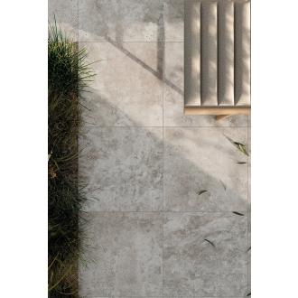 Flaviker Navona Boden- und Wandfliese Grey Cross 60x60 cm GRIP