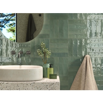 Revoir Paris Studio Vert Olive glänzend Wandfliese 6,2x25 cm