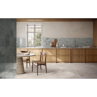 Fliese Sant Agostino Bergstone in der Farbe Pearl verlegt in einer Küche