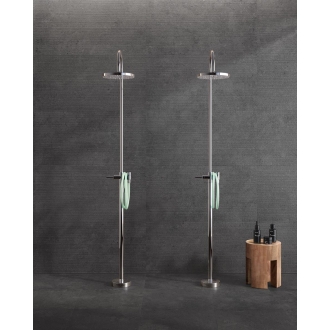 Fliese Sant Agostino Highstone in der Farbe Dark verlegt an zwei Duschen