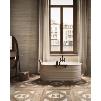 Fliese Sant Agostino Invictus in der Farbe Ivory verlegt in einem Badezimmer