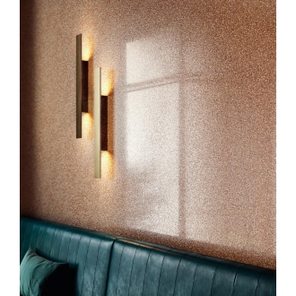 Fliese Sant Agostino Newdeco in der Farbe Fire verlegt hinter einer Bank