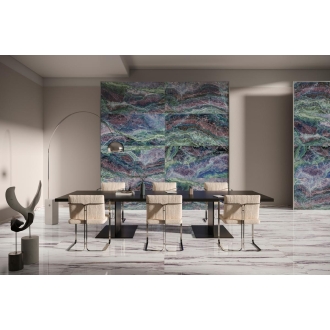 Fliese Sant Agostino Star in der Farbe Marble Purple verlegt in einem Wohnzimmer