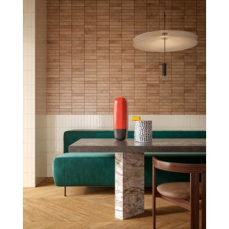 Dekor Sant Agostino Tetris in der Farbe Block Cotto verlegt in einem Wohnzimmer