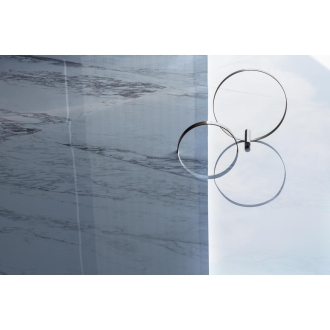 Fliese Sant Agostino Trumarmi in der Farbe Arabescato verlegt unter zwei Ringen