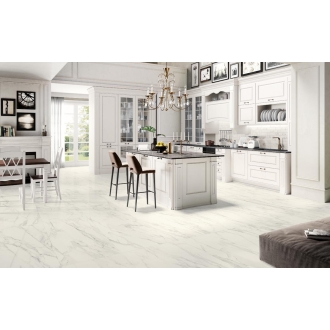 Fliese Sant Agostino Trumarmi in der Farbe Extra verlegt in einer Küche