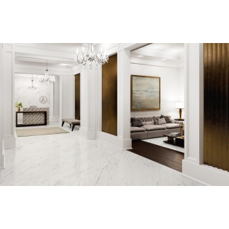 Fliese Sant Agostino Trumarmi in der Farbe Venatino verlegt in einem Hotel