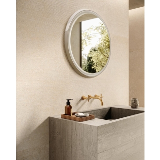 Fliese Sant Agostino Unionstone 2 in der Farbe Olimpia Avorio verlegt hinter einem Waschbecken