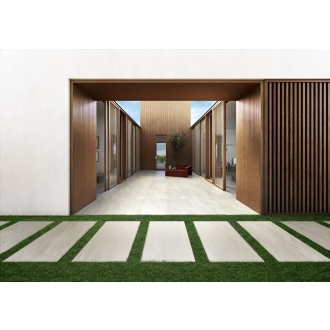 Fliese Sant Agostino Waystone in der Farbe Light verlegt in einem Flur und in einem Garten