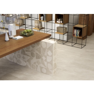 Fliese Sant Agostino Waystone in der Farbe Sand verlegt unter einem Regal