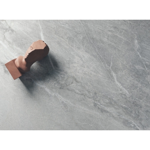 Flaviker Navona Boden- und Wandfliese Grey Vein 120x120 cm